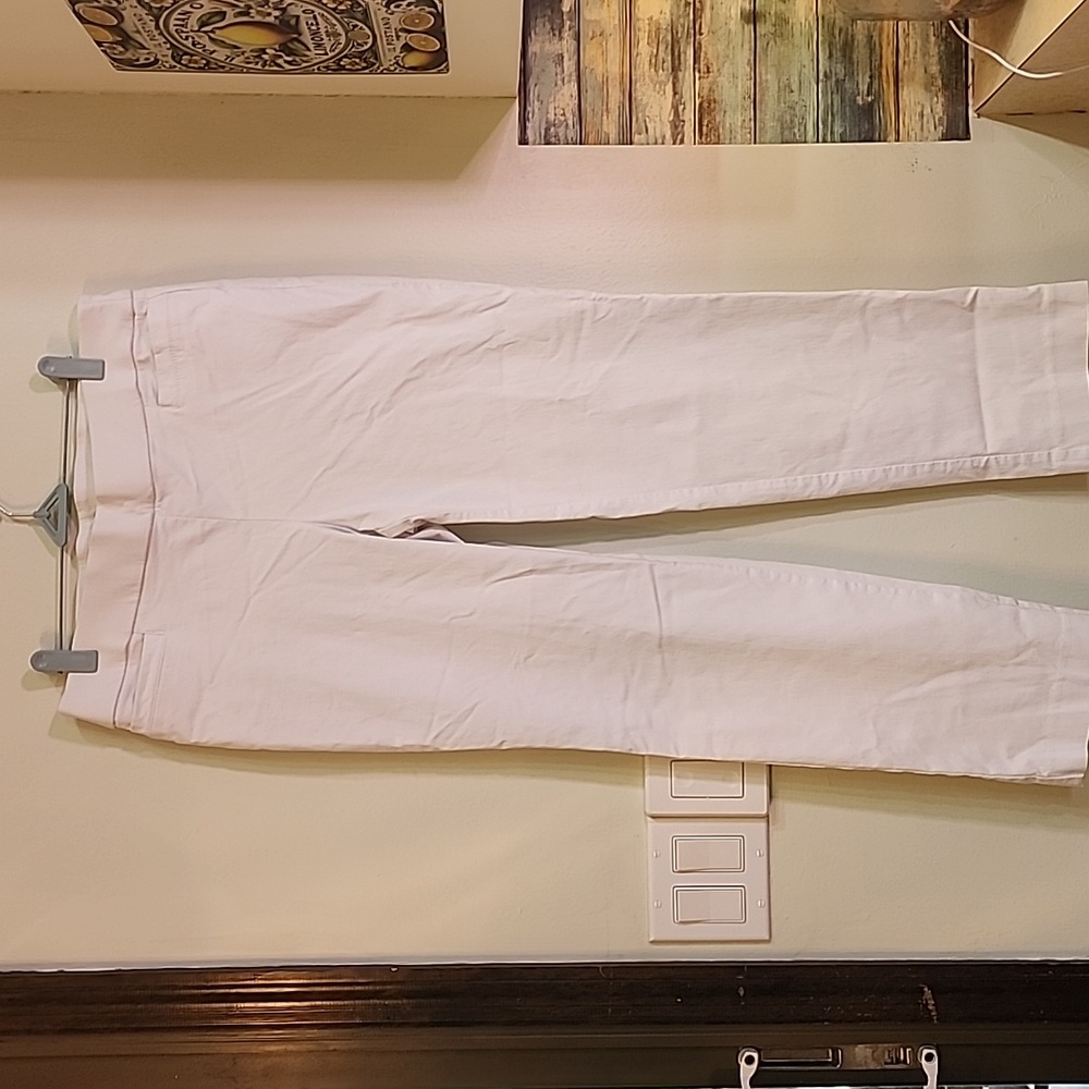 Studio Works Women's White Skinny Jeans 🛍